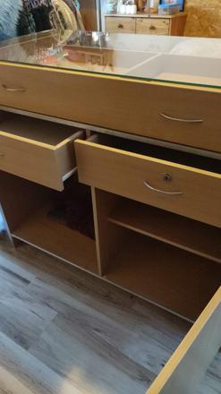 Stôl pult predajňa nábytok, 