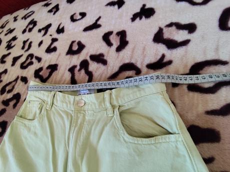 Svetlo zelené rifle bershka veľ.40, vysoký pás, bershka,40