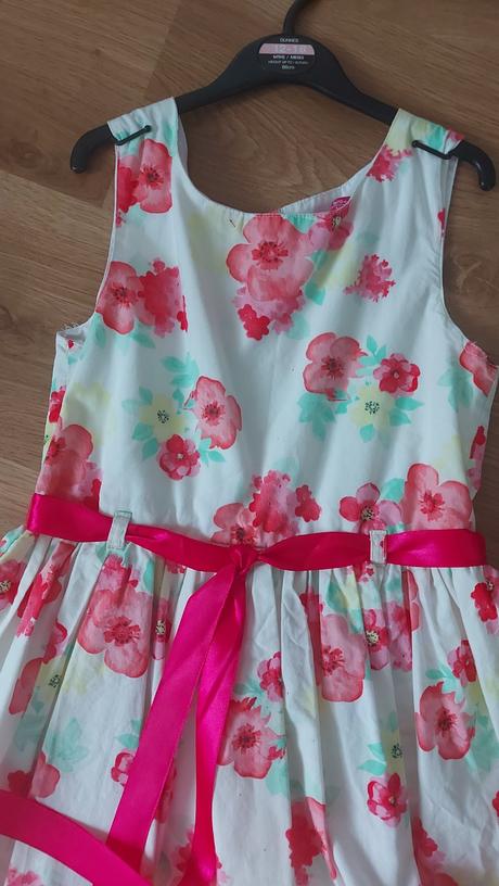 Kvetinové šatičky, young dimension,140