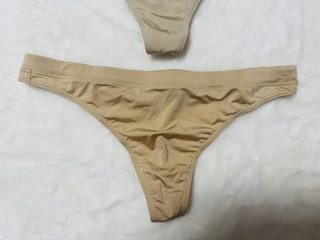 Béžové tangá zn. calvin klein m, calvin klein,m