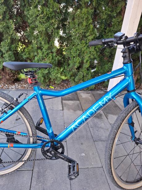 Bicykel academy 5, woom,24