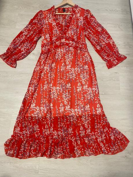 Ľahké šaty.vel.xl zn.schein, 44