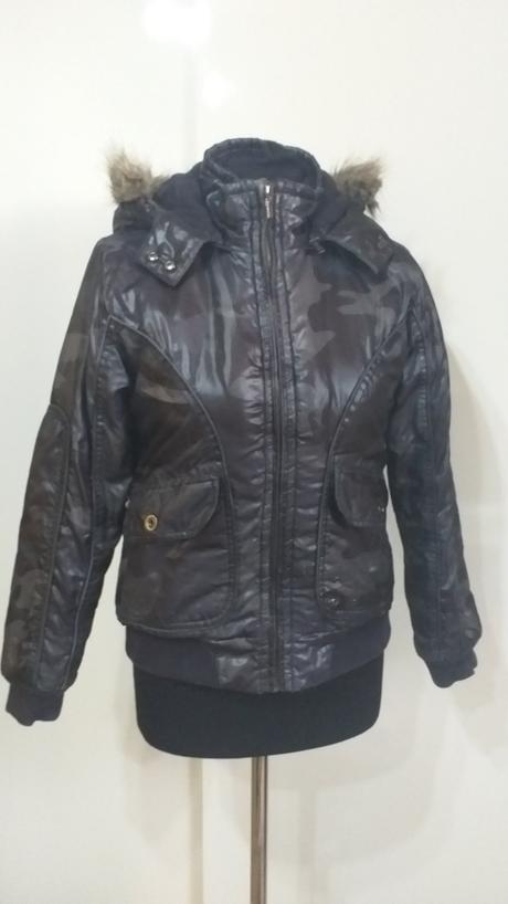 Zimna bunda s kozuskom, s.oliver,152