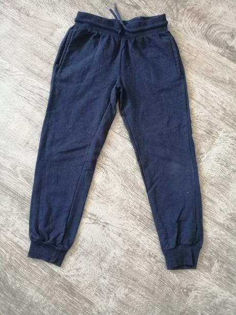 Chlapčenské tepláky, 134