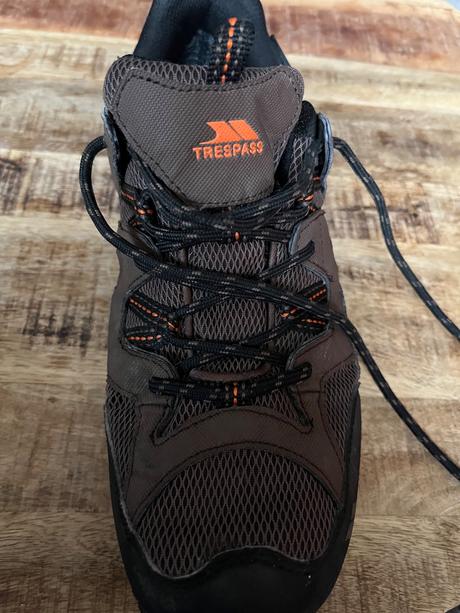 Nepremokave trespass tenisky vel.45, 45