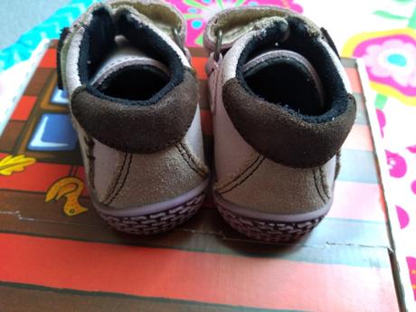 Topánky prechodné kožené, santé,19