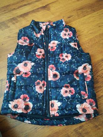 Dievčenská vesta veľ. 104, 104