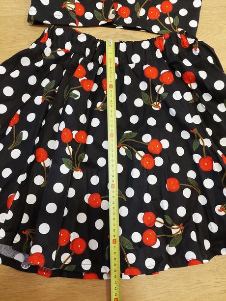 Nenosený letný komplet top + sukňa, s