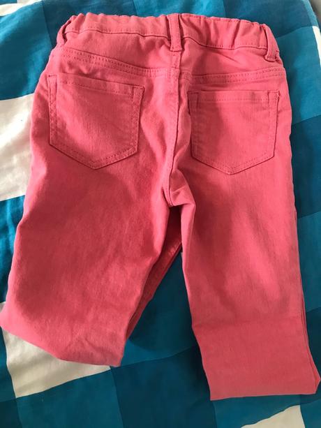 Pohodlne strecove rifle, h&m,110