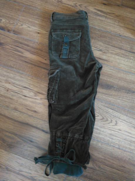 Trištvrťové  prechodné  nohavice do čižiem, s