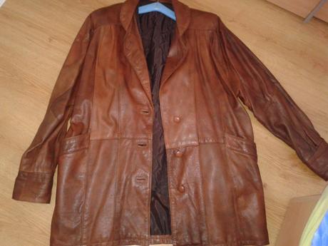 Kožená bunda, 48