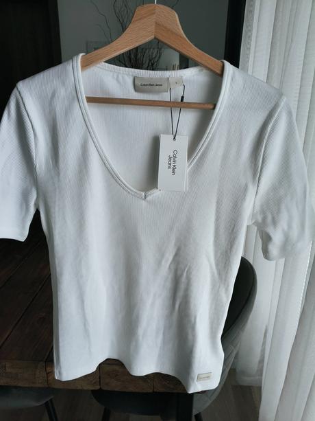 Calvin klein rebrovaný bavlnený top m-l, calvin klein,l / m