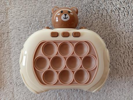 Pop it hra na baterky, 