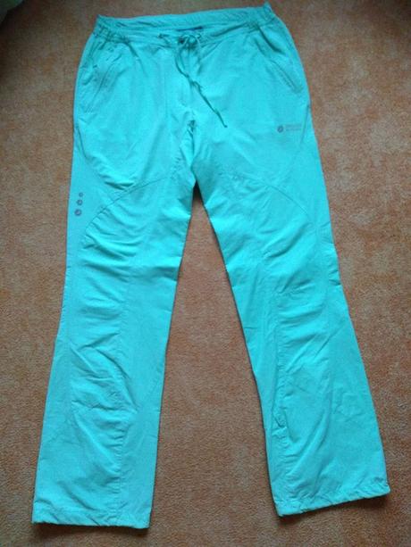 Športové nohavice (inz.č.41), 42