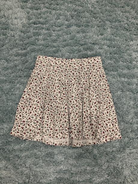 Dámska kvetinová sukňa, s