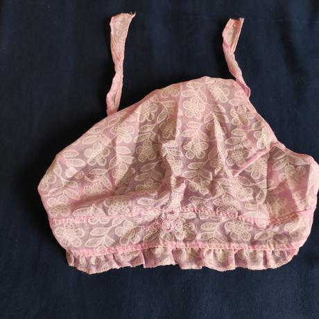 Klobúk a čelenky, 104