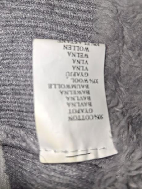 Dámsky sveter s kapucňou., l