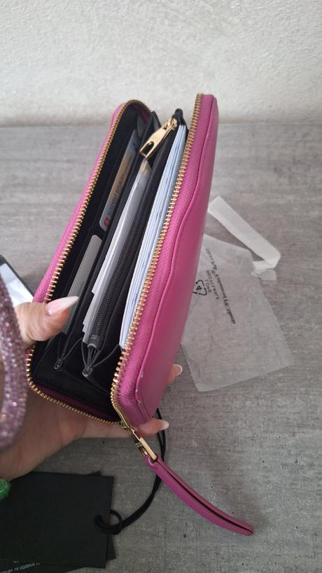 Versace penazenka, versace