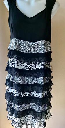 Volanikove šaty/, 40