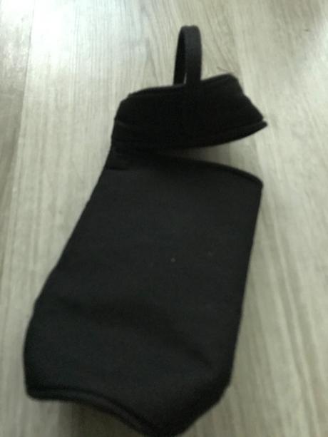 Obal na flašu -čierny, babylove