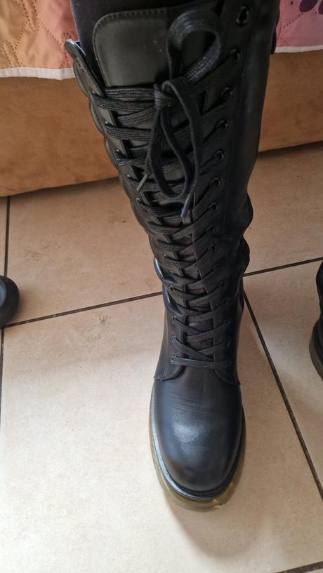 Šnurovacie čižmy, 40