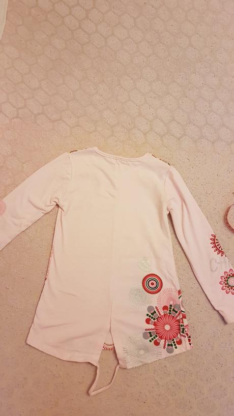 Dievčenské mierne zateplené tričko veľ.122/128, 122