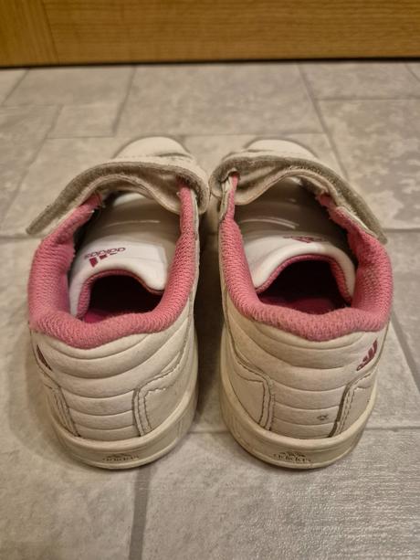 Tenisky adidas biele pre dievča 30, adidas,30