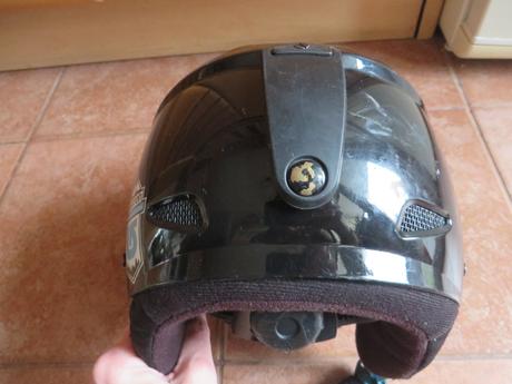 Lyžiarska prilba - zn. burton - veľ. s - 53-56cm, s