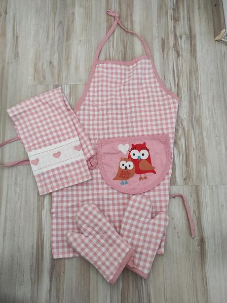 Zástera s príslušenstvom pre malú kuchárku, 