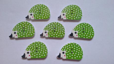 Drevený gombík ježko,