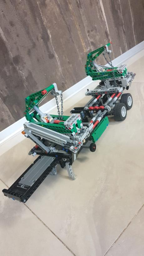 Lego  technik 42078 mack  nákladiak  top  stav, 