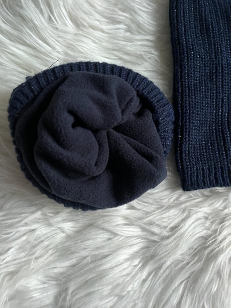 Trblietavý set - čiapka, tunelový šál, sinsay,86