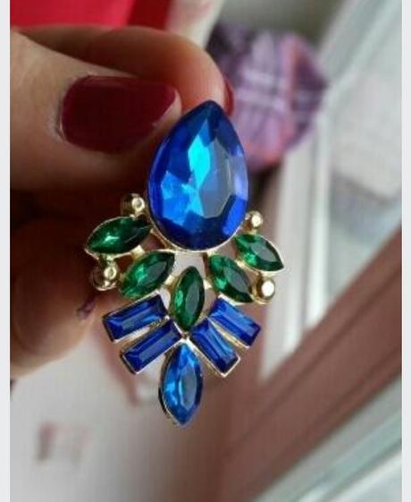 Nausnice kralovsky modre,