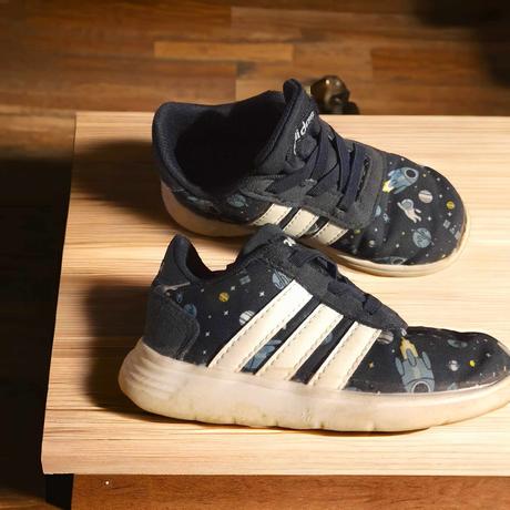 Tenisky alebo papuče, adidas,25
