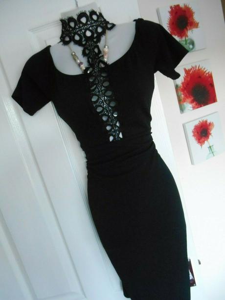 Cierne damske saty, velkost 40, 40