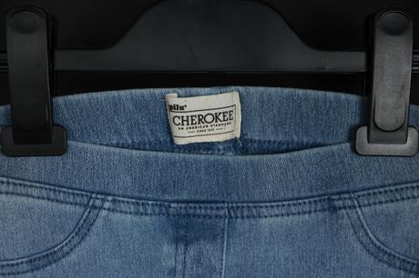 Jeggins s ružovými pásikmi, cherokee,122