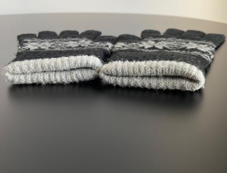 Tmavomodré/čierne rukavice s nórskym vzorom, xs