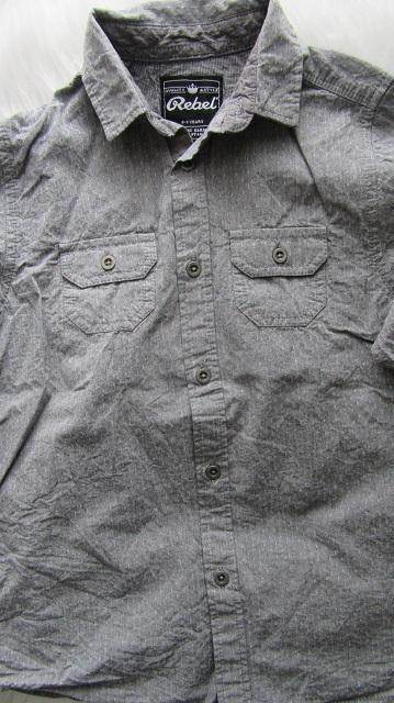 Sivá košeľa a modrá košeľa, rebel,122