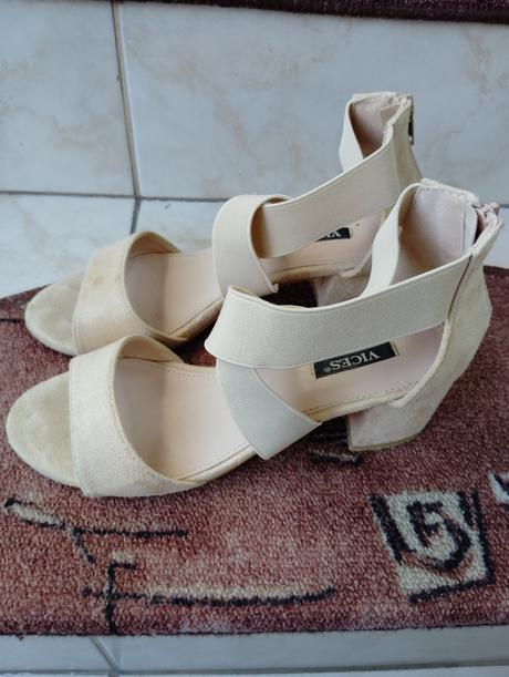 Béžové sandále veľ.37, 37