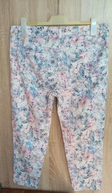 Krásne 7/8 nohavice, 42