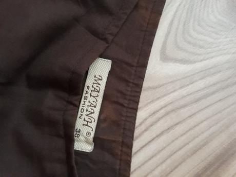 Sukňa s volánmi, 38