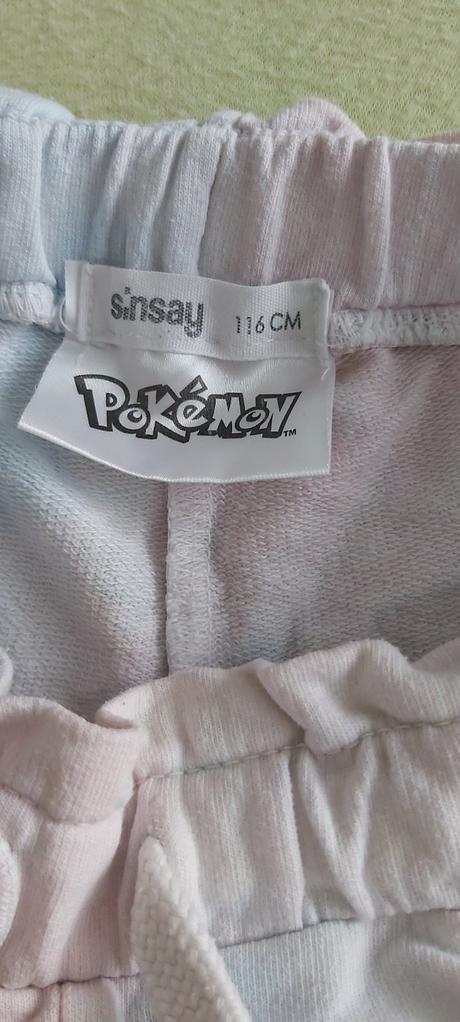 Kraťase pikachu 116, sinsay,116