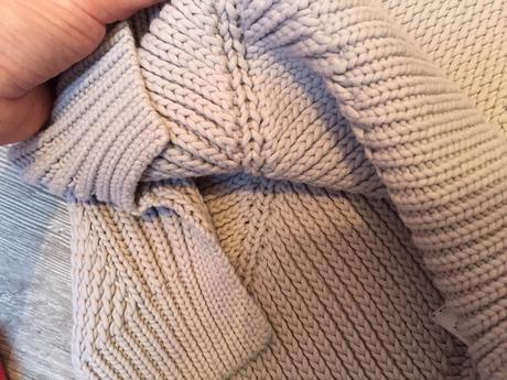 Kvalitny značkovy sveter   xs/s, 34