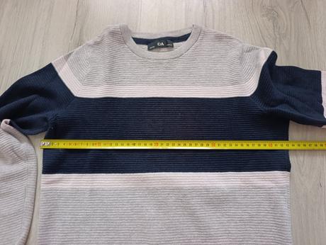 Pekný tenší sveter, c&a,152