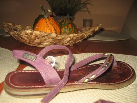 Kožene sandalky, 32