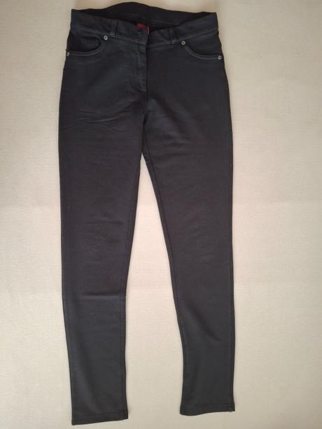 Dievčenské čierne elastické nohavice-džeginy., 152