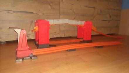 Hot wheels - track builder bridge stunt kit,