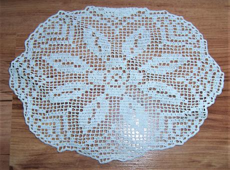 Háčkovaný obrus 7,