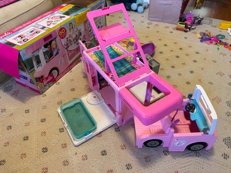 Barbie karavan 3v1 v oroginal krabici,