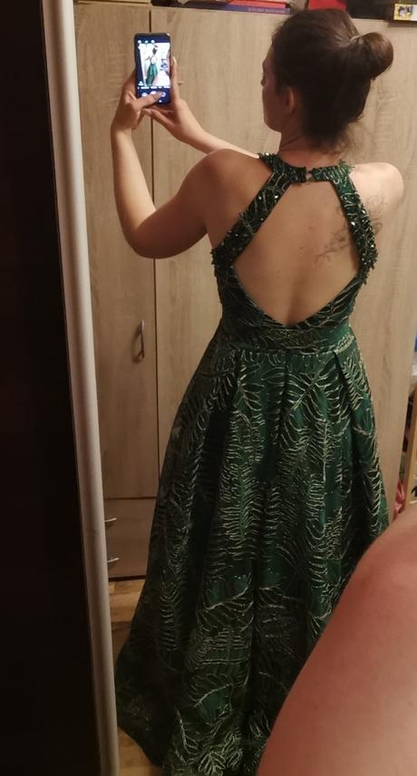 Krásne šaty m/l, m